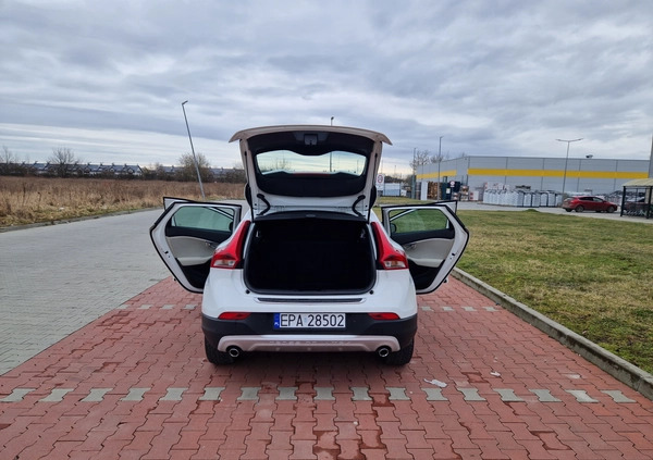 Volvo V40 cena 49000 przebieg: 147600, rok produkcji 2013 z Nowa Dęba małe 232